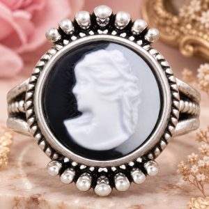Bague Camée Visage Féminin