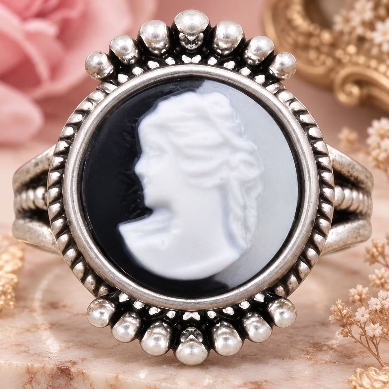 Bague Camée Visage Féminin