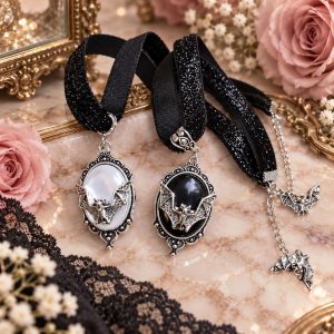 Pendentif Camée Noir – Chauve-Souris