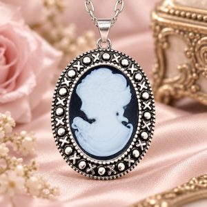 Pendentif Camée Portrait Féminin