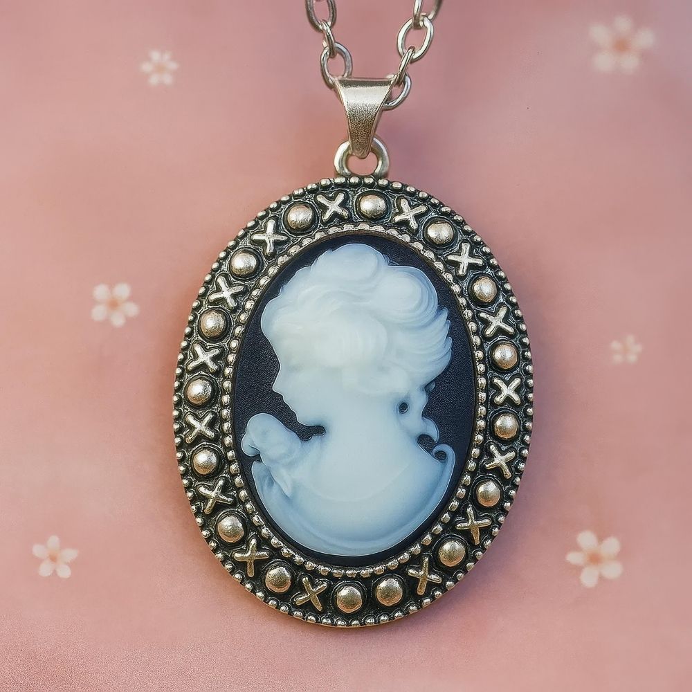 Pendentif Camée Portrait Féminin