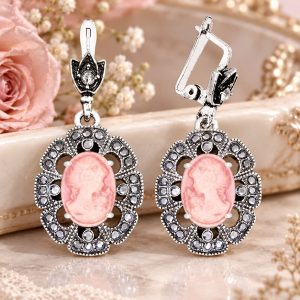 Boucles d'Oreilles Roses Camée en Forme de Fleurs