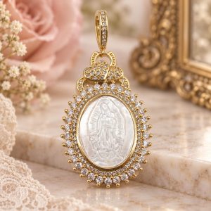 Pendentif Camée Doré Vierge Marie