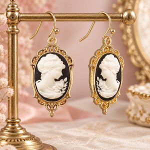 Boucles d'Oreilles Camées Ovales Princesse Victorienne