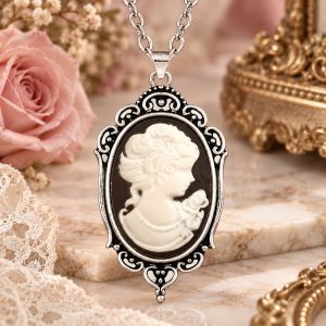 Pendentif Camée Ovale Noir et Blanc