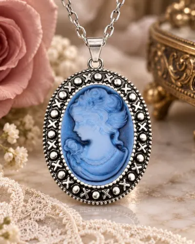 Colliers et pendentifs